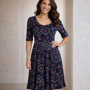 LULAROE  WOMEN’S NICOLE BLACK STARBURST PRINT A LINE MINI DRESS Size Sma…